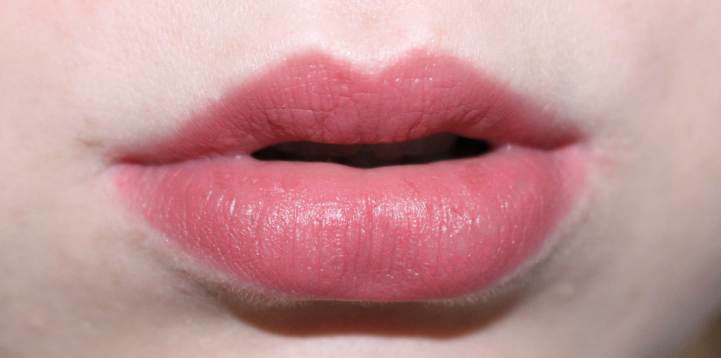bourjois rouge edition velvet nude-ist